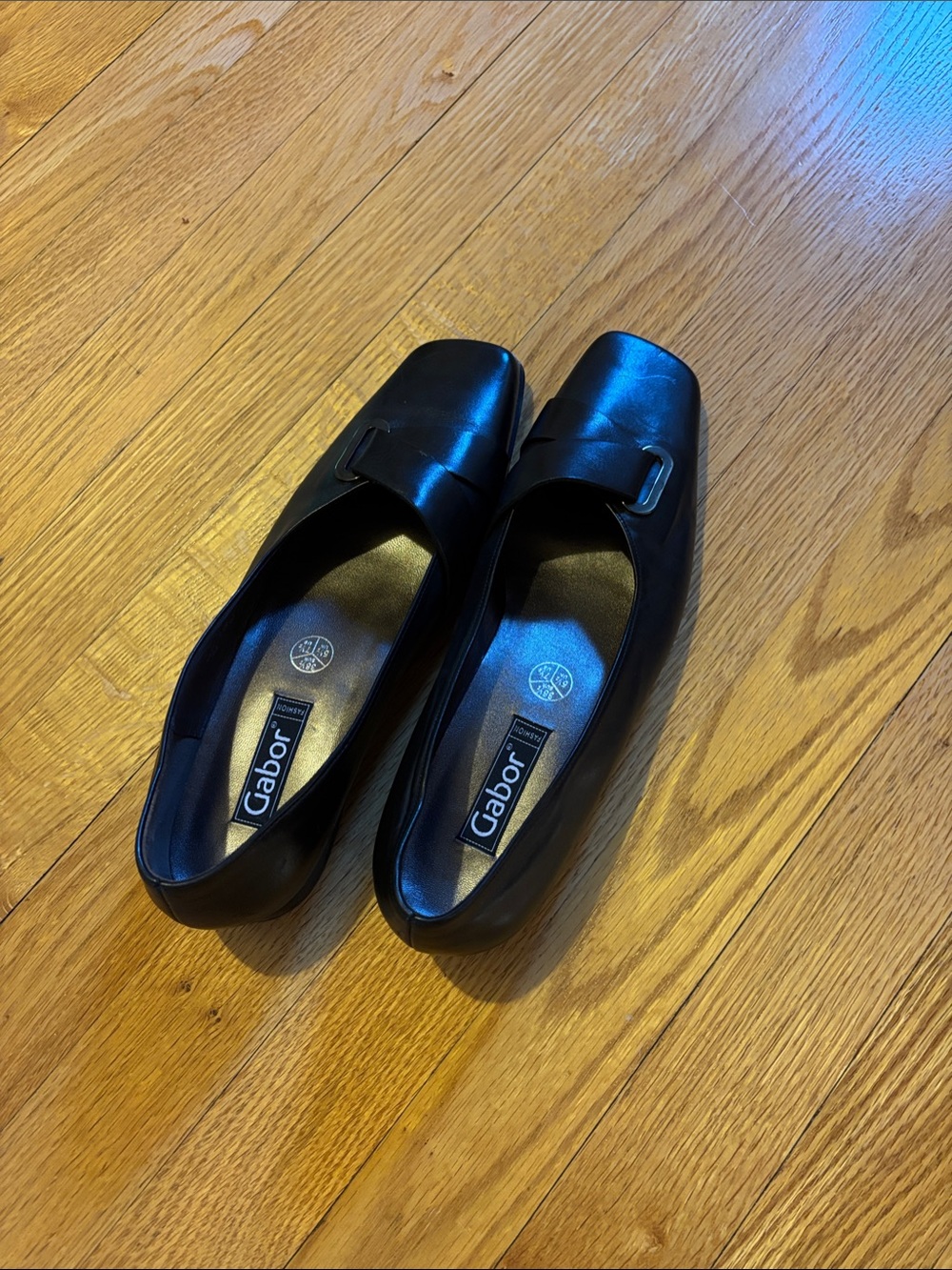 Gabor Black Leather Buckle Slip-On low heel shoes